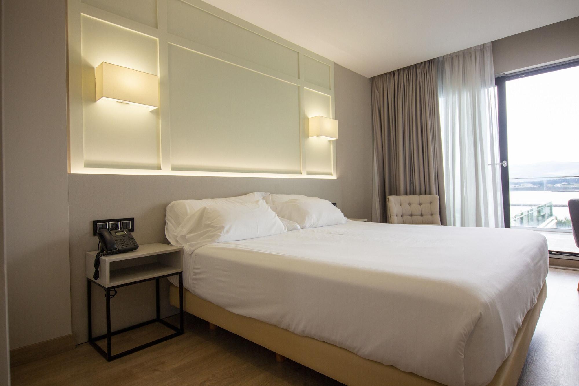 Oca Playa De Foz Hotel & Spa Exterior photo